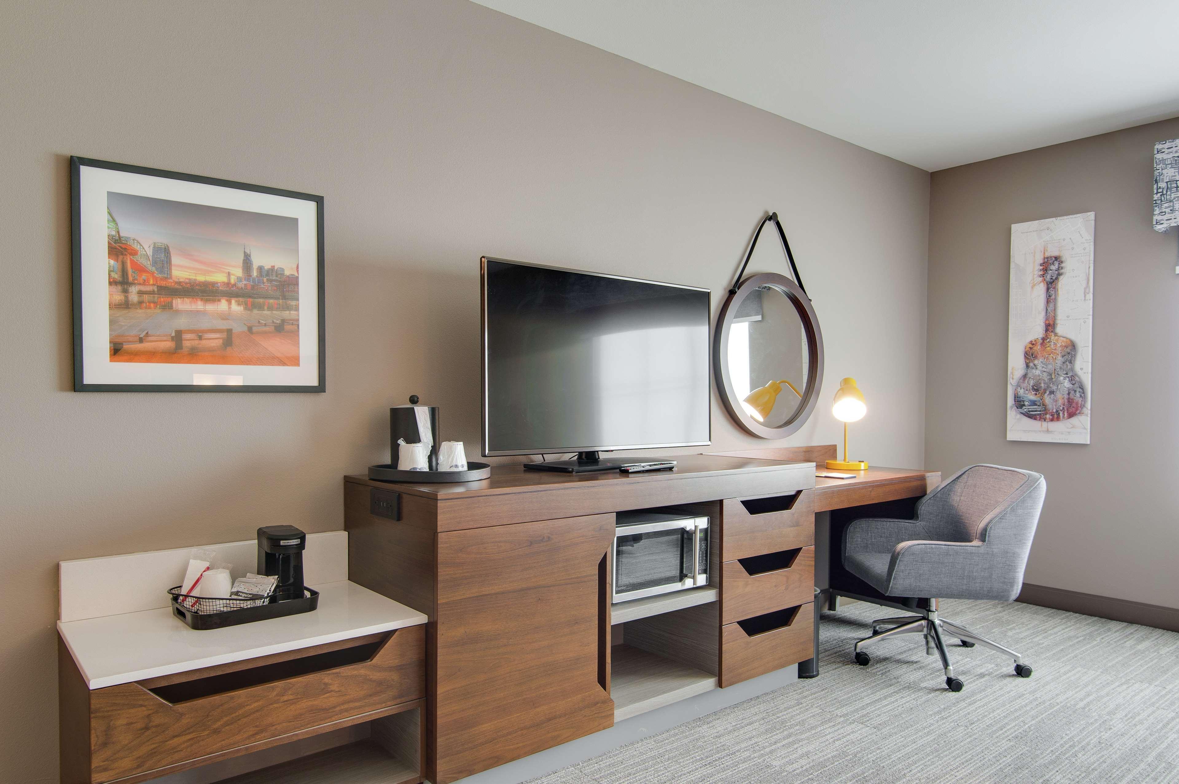 Hampton & By Hilton North Skyline Hotel Nashville
