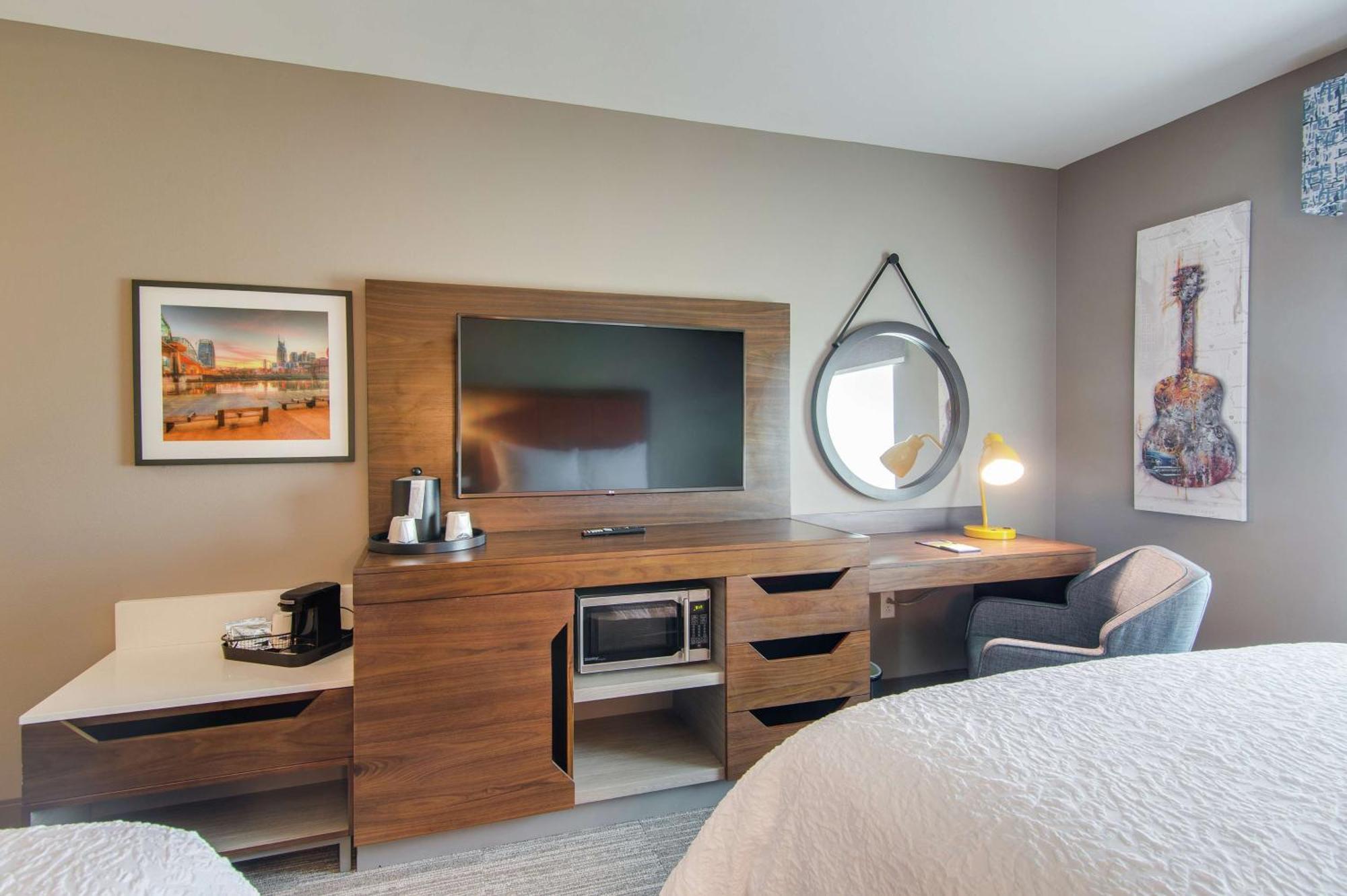 Hotel Hampton & By Hilton North Skyline Nashville