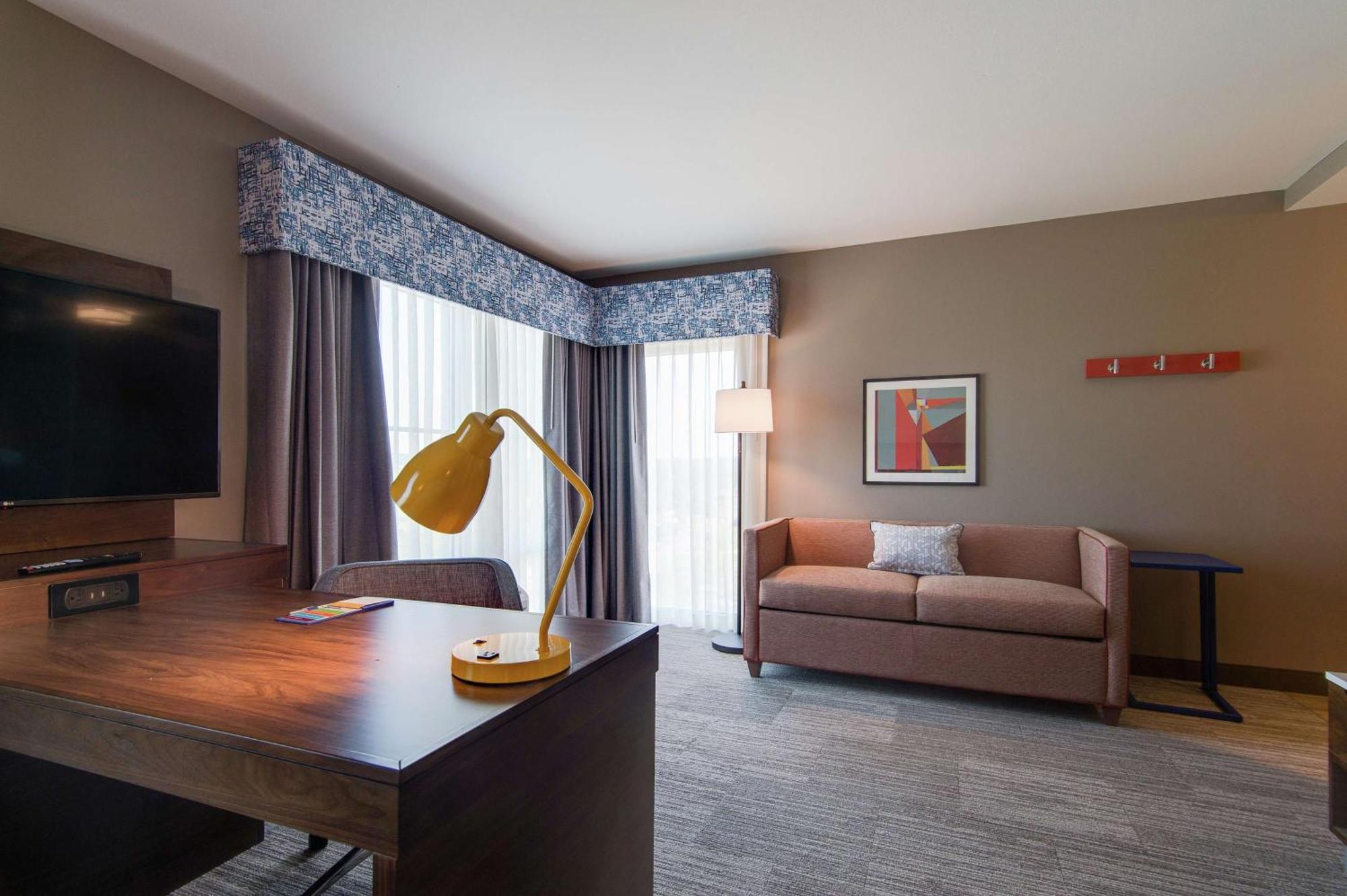 Hampton & By Hilton North Skyline Hotel Nashville